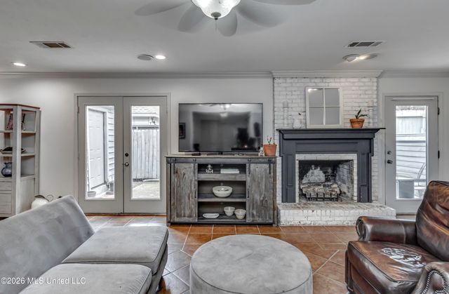 226 Waterwood Drive, Brandon, MS 39047