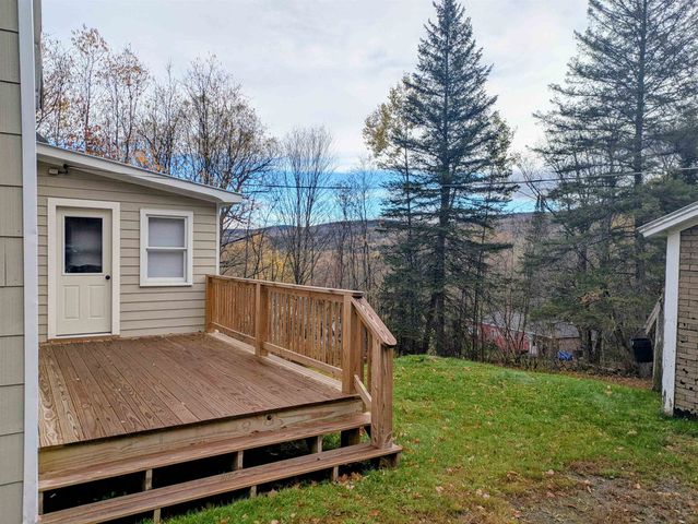 11 Bohan Street, Stewartstown, NH 03576