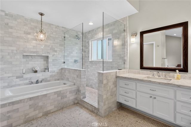 175 Admiral Way, Costa Mesa, CA 92627