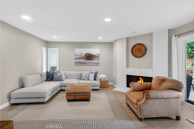 175 Admiral Way, Costa Mesa, CA 92627