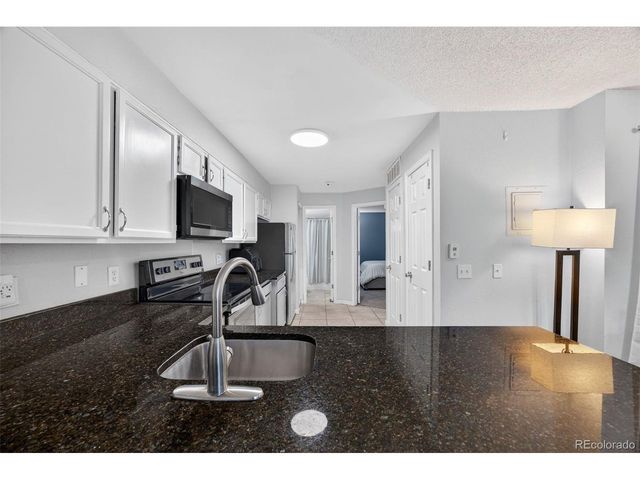 912 S Dearborn Way 4, Aurora, CO 80012