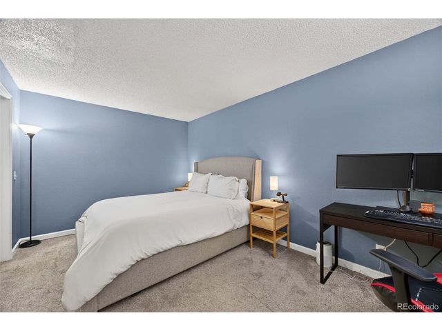 912 S Dearborn Way 4, Aurora, CO 80012