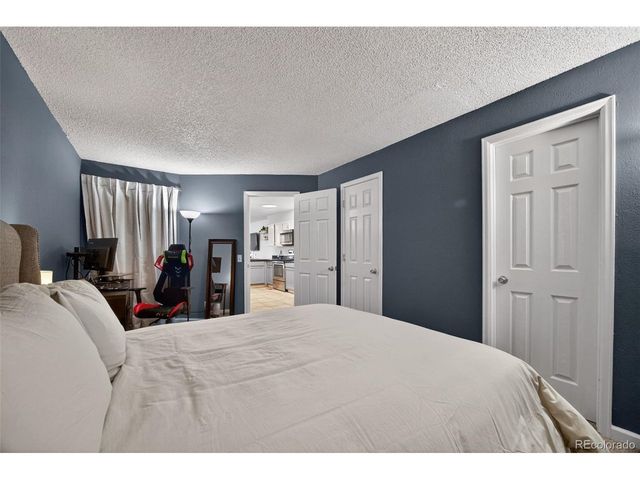 912 S Dearborn Way 4, Aurora, CO 80012