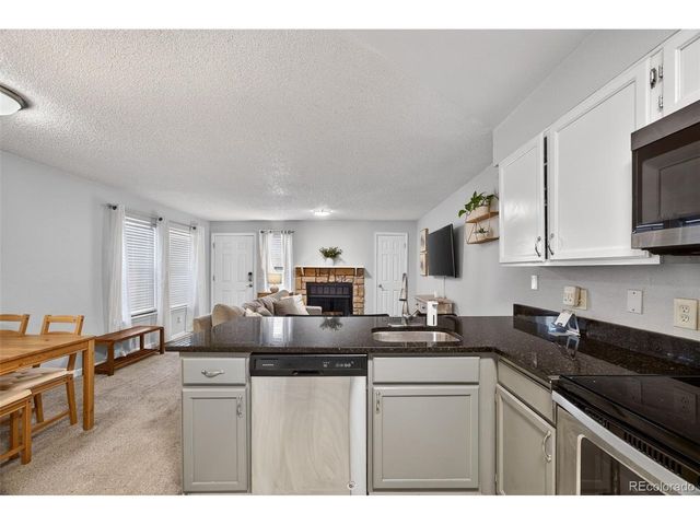 912 S Dearborn Way 4, Aurora, CO 80012