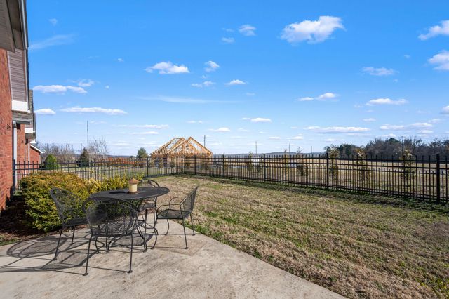 190 Chase Cir, Winchester, TN 37398