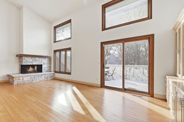 6769 W 82nd Street, Bloomington, MN 55438