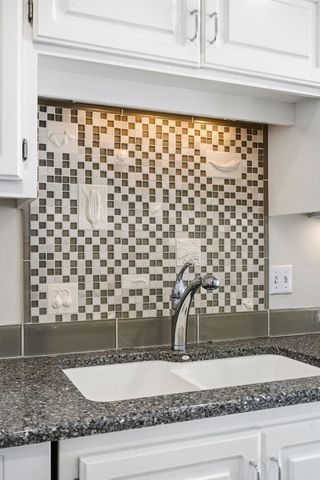 6769 W 82nd Street, Bloomington, MN 55438