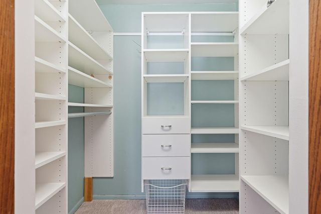 6769 W 82nd Street, Bloomington, MN 55438