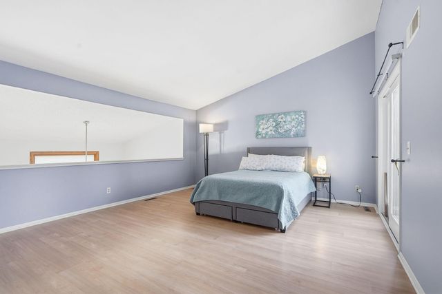 6769 W 82nd Street, Bloomington, MN 55438