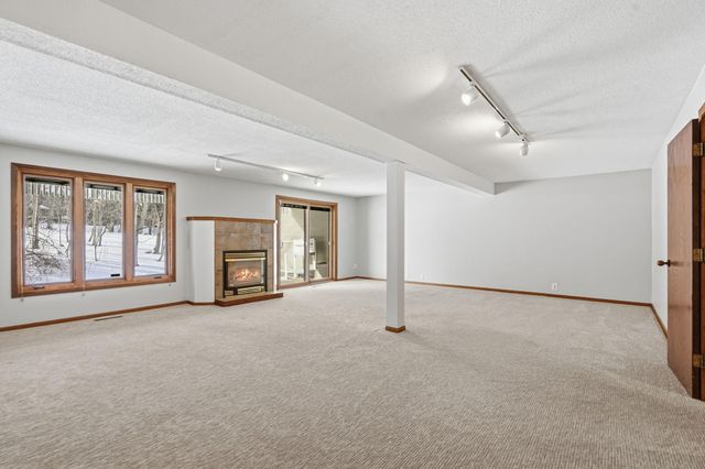 6769 W 82nd Street, Bloomington, MN 55438