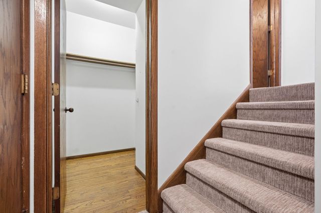 6769 W 82nd Street, Bloomington, MN 55438