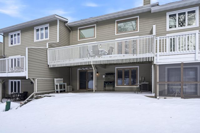 6769 W 82nd Street, Bloomington, MN 55438