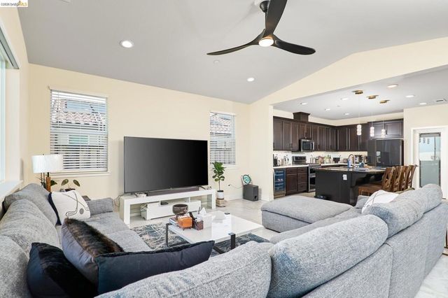 5532 Promontory Way, Antioch, CA 94531