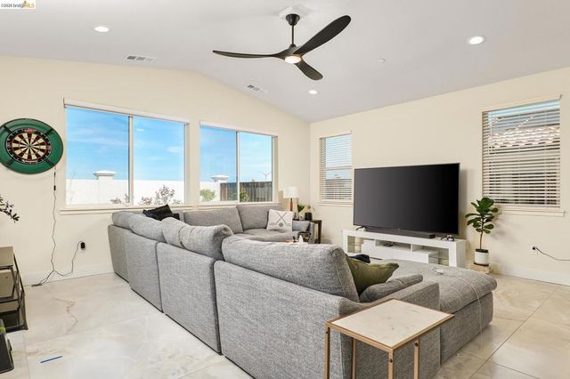 5532 Promontory Way, Antioch, CA 94531