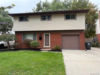 9840 William Street, Taylor, MI 48180