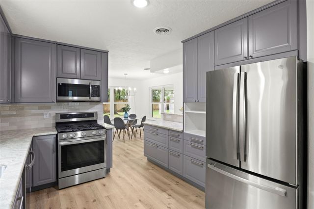 1911 Acacia Street, League City, TX 77573