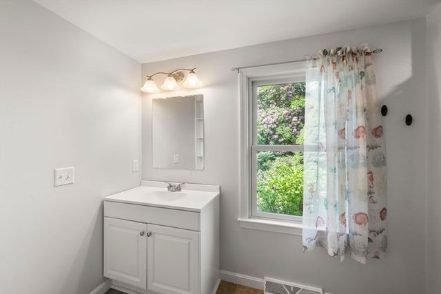 68 Chippingstone Road, Chatham, MA 02633