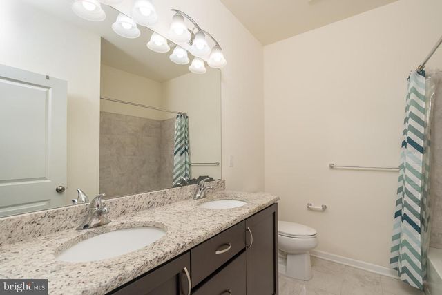 3 CANNON DR, Pennington, NJ 08534