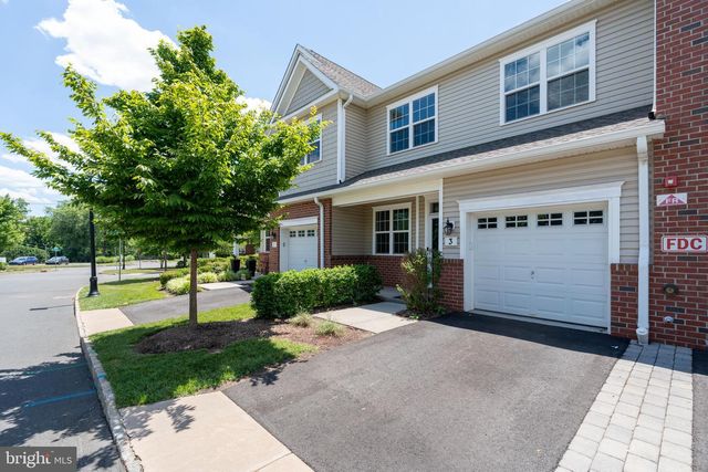 3 CANNON DR, Pennington, NJ 08534