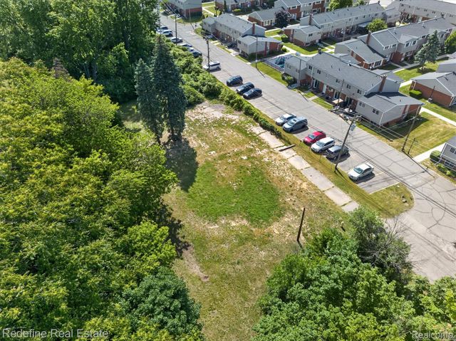 8304 Lanewood Street, Westland, MI 48185