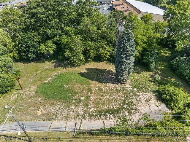 8304 Lanewood Street, Westland, MI 48185