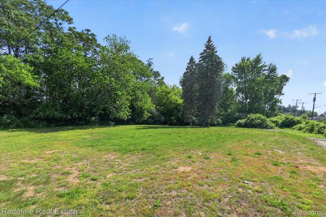 8304 Lanewood Street, Westland, MI 48185