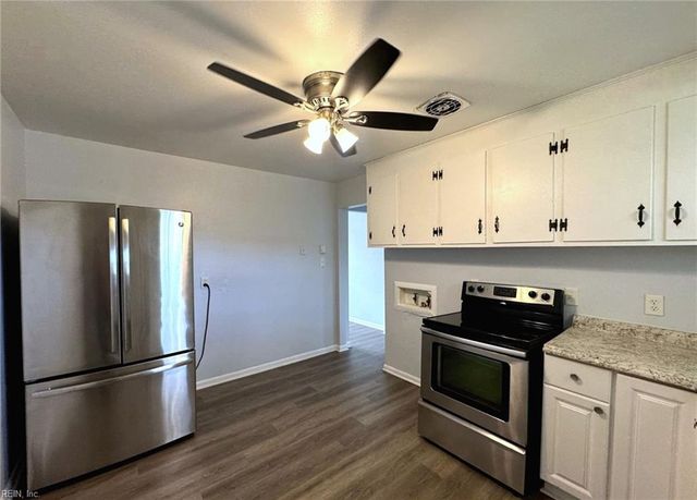 2008 Plow LN, Chesapeake, VA 23325