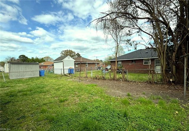 2008 Plow LN, Chesapeake, VA 23325