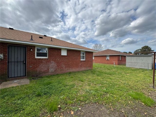 2008 Plow LN, Chesapeake, VA 23325