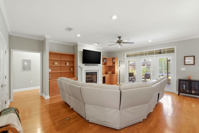 3166 Calle De Cortez, Navarre, FL 32566