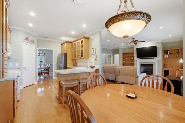 3166 Calle De Cortez, Navarre, FL 32566