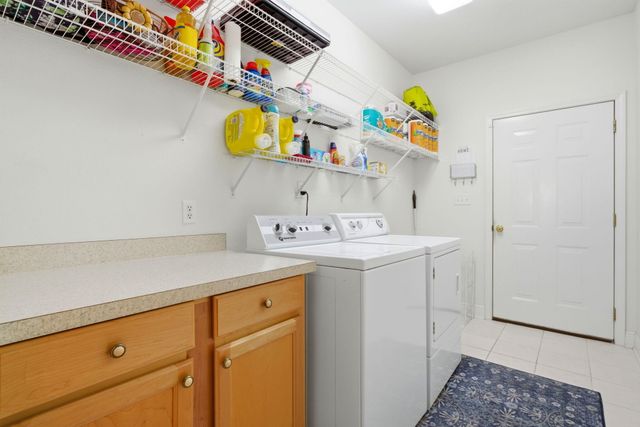 3166 Calle De Cortez, Navarre, FL 32566