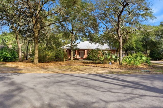 3166 Calle De Cortez, Navarre, FL 32566