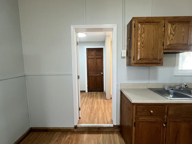 420 E Cumberland Avenue, Jamestown, KY 42629