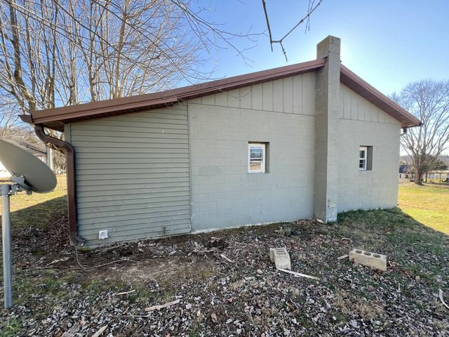 420 E Cumberland Avenue, Jamestown, KY 42629