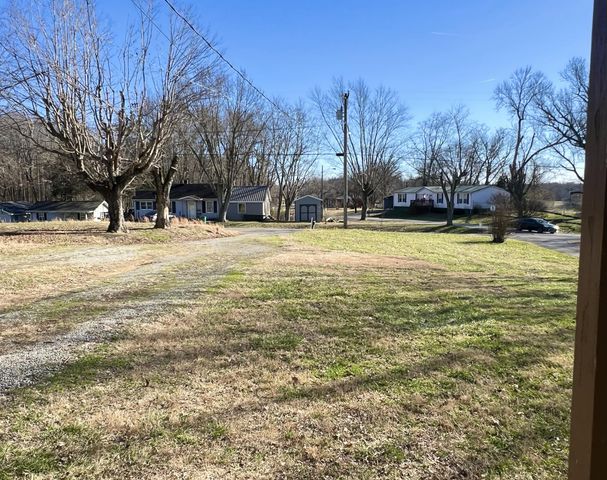 420 E Cumberland Avenue, Jamestown, KY 42629