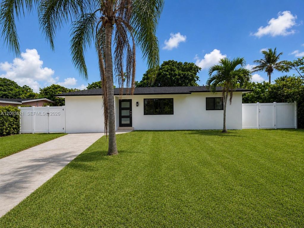 1141 NE 166th St, North Miami Beach, FL 33162