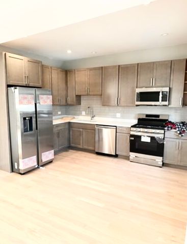 3404 N Lavergne Avenue 2F, Chicago, IL 60641