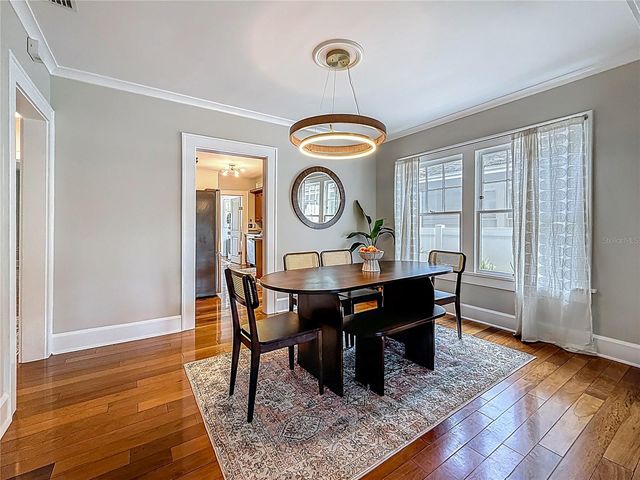 231 15TH AVENUE NE, St Petersburg, FL 33704