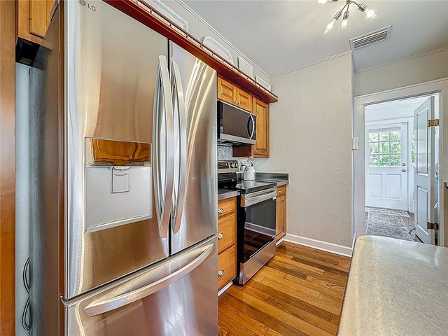 231 15TH AVENUE NE, St Petersburg, FL 33704