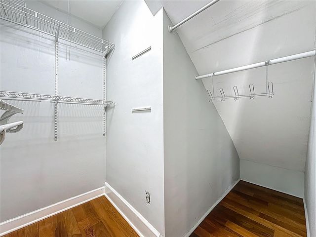 231 15TH AVENUE NE, St Petersburg, FL 33704