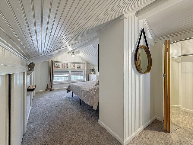 231 15TH AVENUE NE, St Petersburg, FL 33704