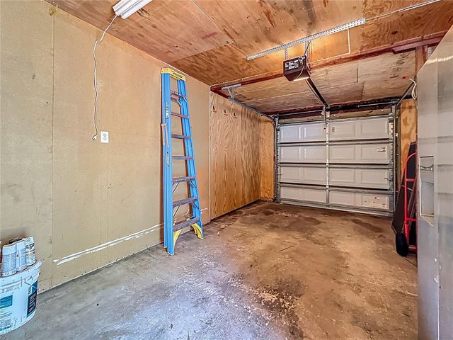 231 15TH AVENUE NE, St Petersburg, FL 33704