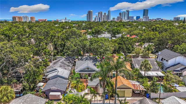 231 15TH AVENUE NE, St Petersburg, FL 33704