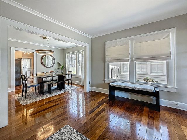 231 15TH AVENUE NE, St Petersburg, FL 33704