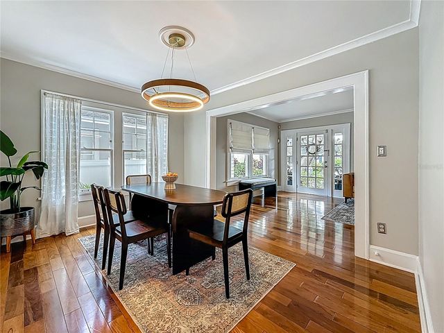 231 15TH AVENUE NE, St Petersburg, FL 33704