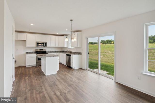 2689 VICTORIAN DR #LOT 68, Dover, PA 17315