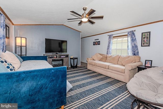 8021 FAIR BREEZE DR, Severn, MD 21144