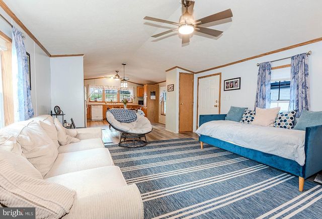 8021 FAIR BREEZE DR, Severn, MD 21144