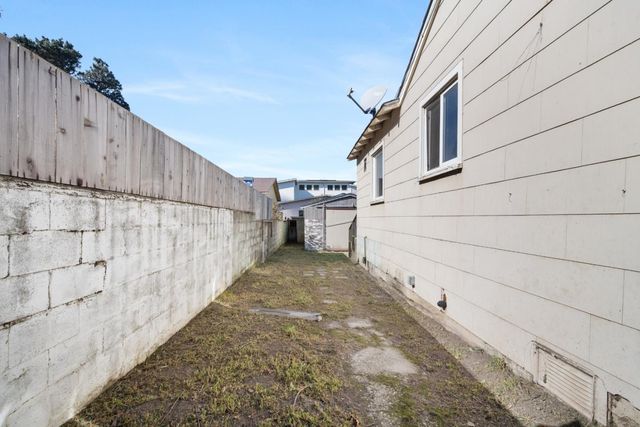 212 Winona Avenue, Pacifica, CA 94044